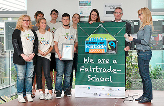 est we are a fairtrade school verleihung h331