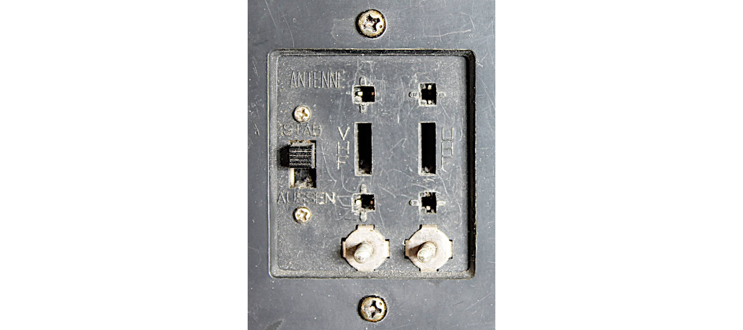 UHF- und VHF-Antennenbuchsen